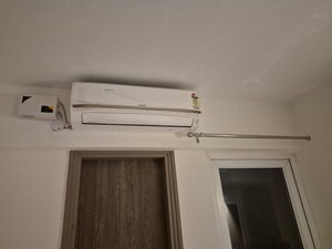 Building Lobby in 3.5 BHK Apartment at M3M Soulitude, Sector 89 – for Rent