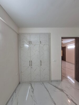 Room in 3.5 BHK Apartment at M3M Soulitude, Sector 89 – for Rent