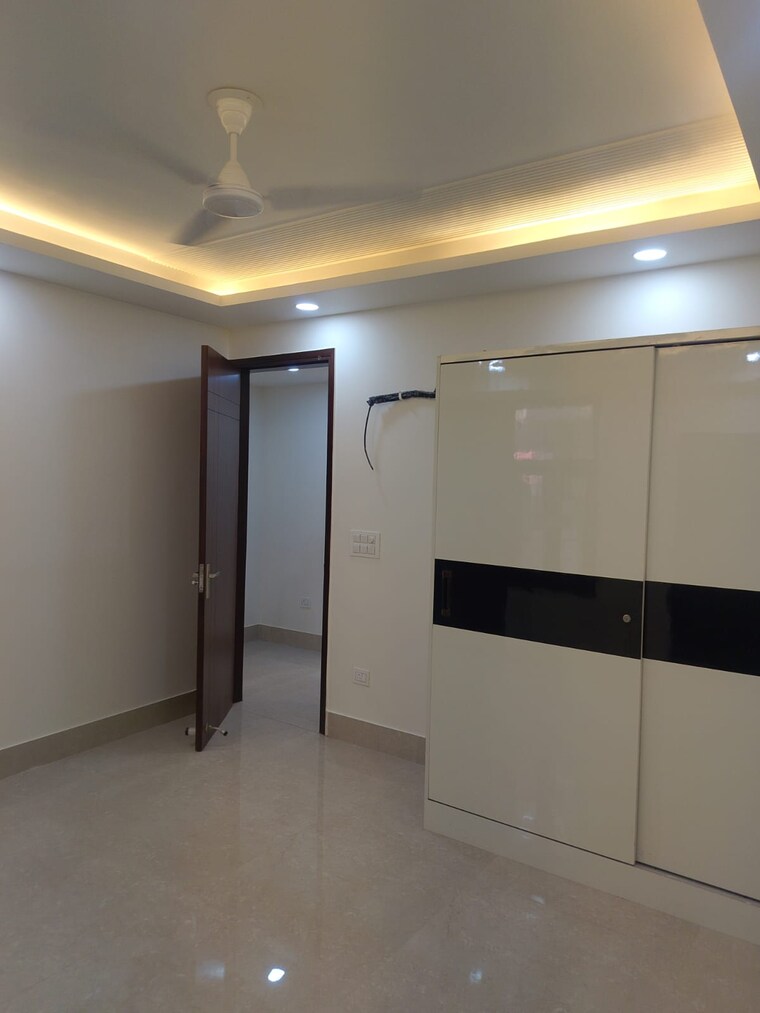 Kitchen, saket 3 Bedroom 170 Sq.Yd. Builder Floor In Saket Delhi 9309047