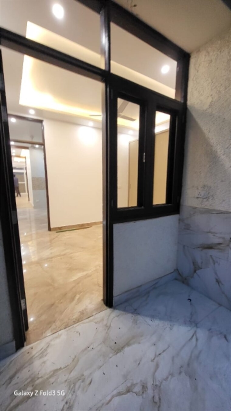 Balcony, kalkaji 2 Bedroom 900 Sq.Ft. Builder Floor In Kalkaji Delhi 9309073