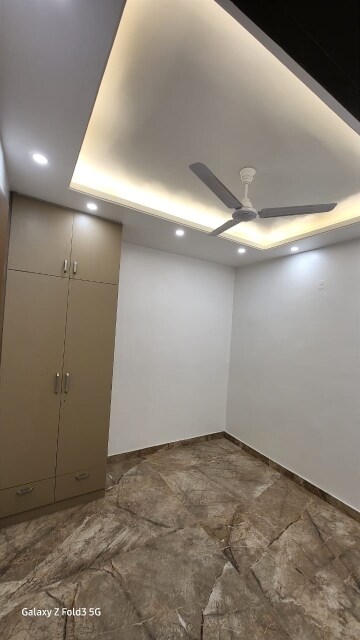 Bedroom in 2 BHK Builder Floor at Kalkaji – for Rent
