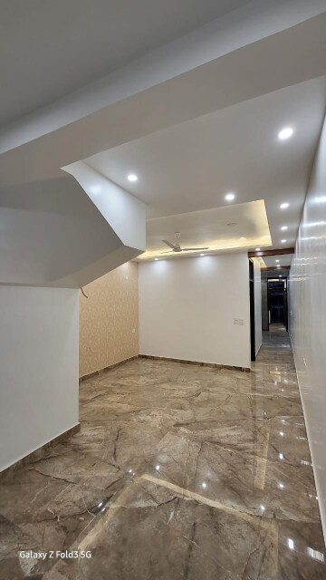 Living Room in 2 BHK Builder Floor at Kalkaji – for Rent