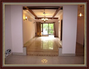 Room in 3 BHK Builder Floor at Anand Niketan – for Rent