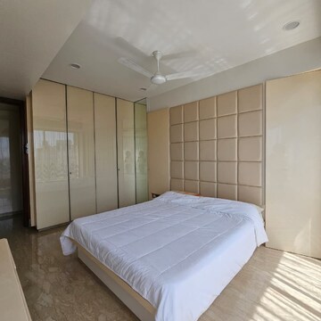 Bedroom in 2.5 BHK Apartment at Oberoi Springs, Andheri West – for Rent