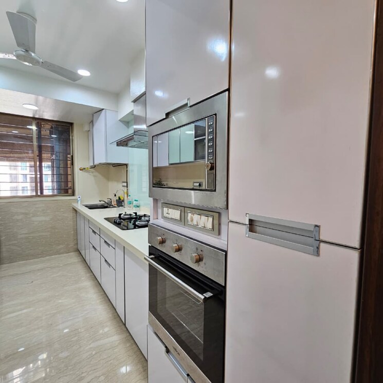 Balcony, oberoi-springs 2.5 Bedroom 1000 Sq.Ft. Apartment In Andheri West Mumbai 9309068