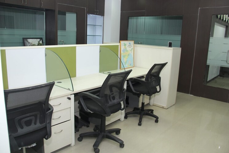 Team Area, haware-fantasia Commercial Office Space 680 Sq.Ft. In Vashi Sector 28 Navi Mumbai 9309060
