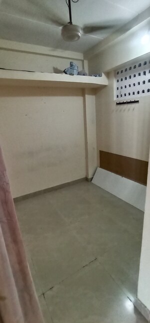 Room in 1 BHK Apartment at MHADA Prakash Cotton Mill, Lower Parel – for Rent