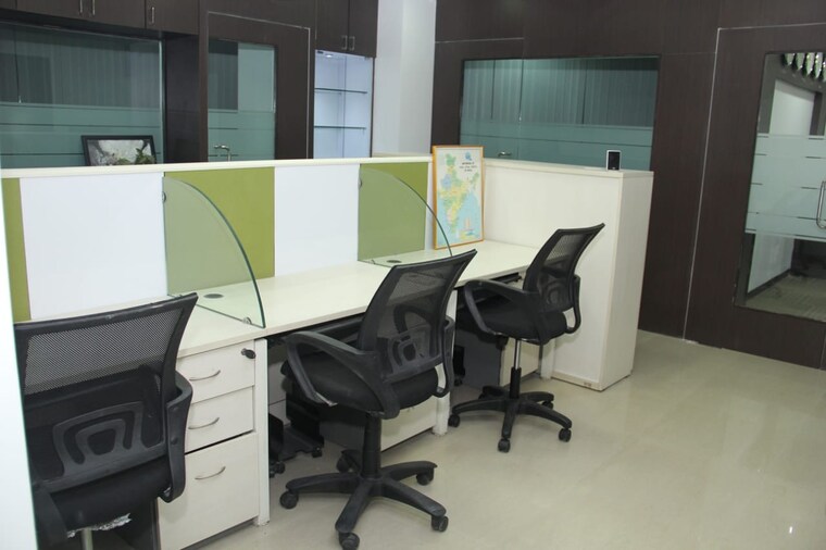 Team Area, haware-fantasia Commercial Office Space 680 Sq.Ft. In Vashi Sector 28 Navi Mumbai 9309060
