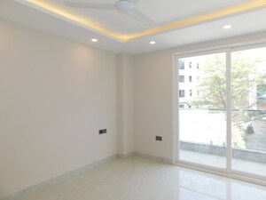 Room in 2 BHK Builder Floor at Sultanpur – for Sale