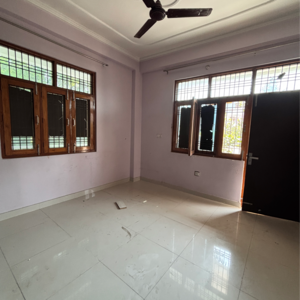Room in 2 BHK Villa at Chinhat – for Rent