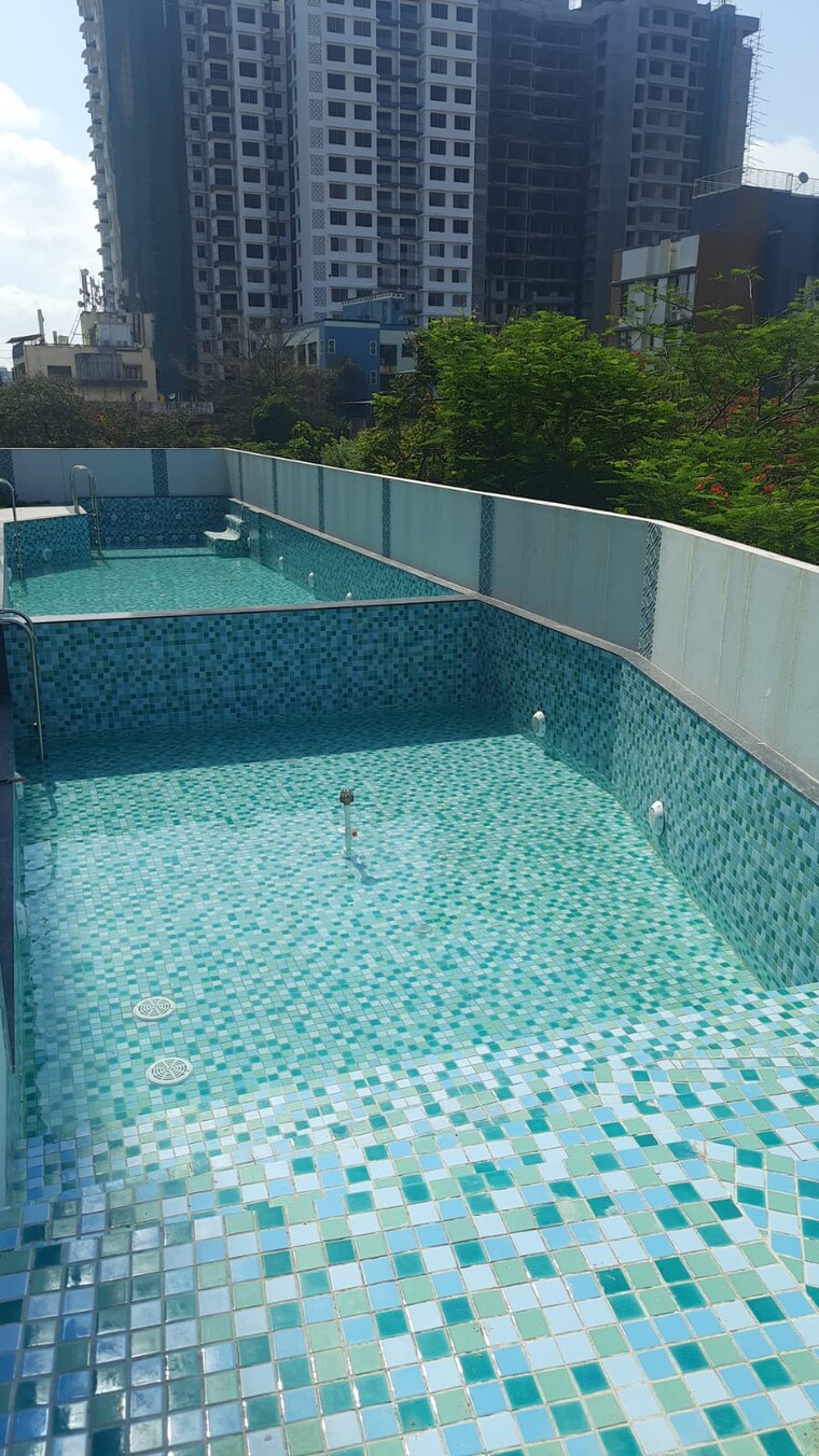 Swimming Pool, thapar-suburbia 2 Bedroom 726 Sq.Ft. Apartment In Chembur Mumbai 9309083