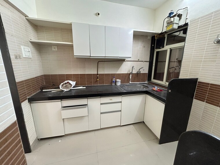 Kitchen, pride-park 3 Bedroom 900 Sq.Ft. Apartment In Dhokali Thane 9309102