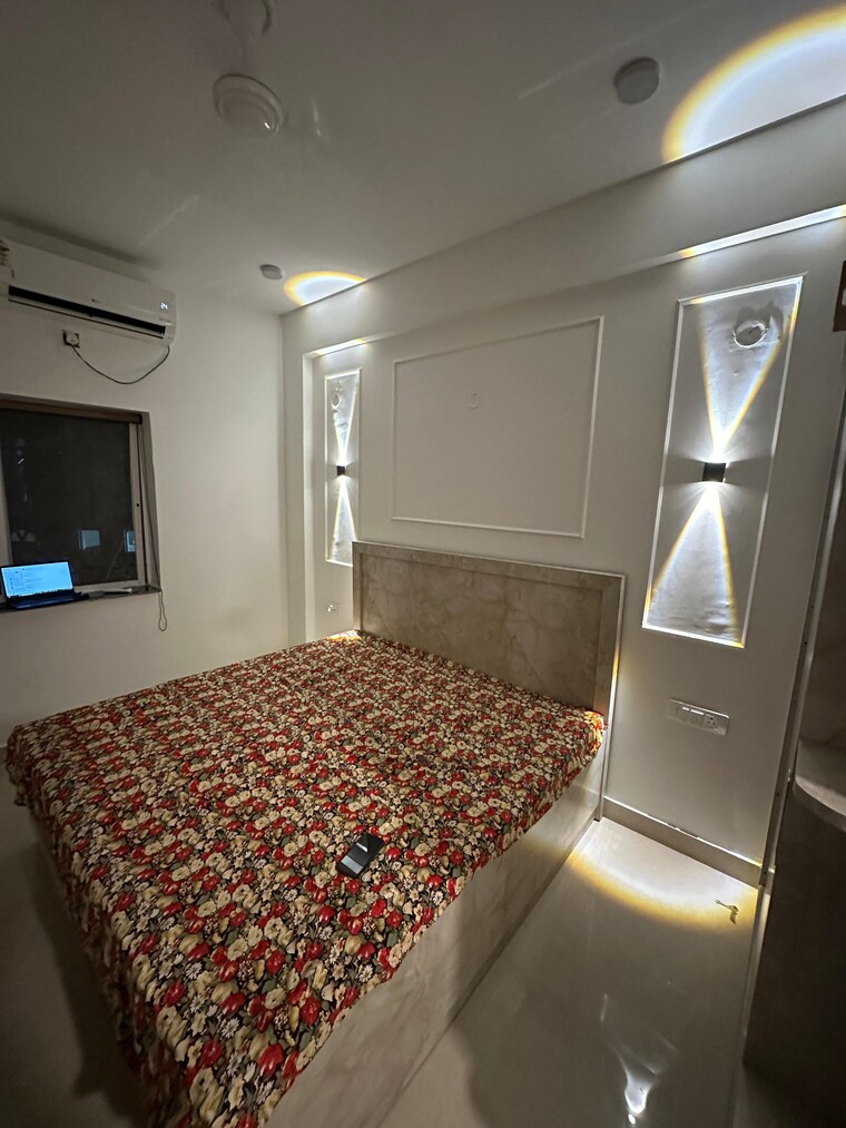 Bedroom, unitech-uniworld-gardens 1 RK 250 Sq.Ft. Apartment In Sector 47 Gurgaon 9309122