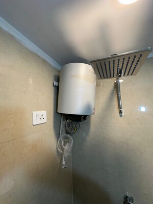 Furnished Amenities in 1 RK Apartment at Unitech Uniworld Gardens, Sector 47 – for Rent