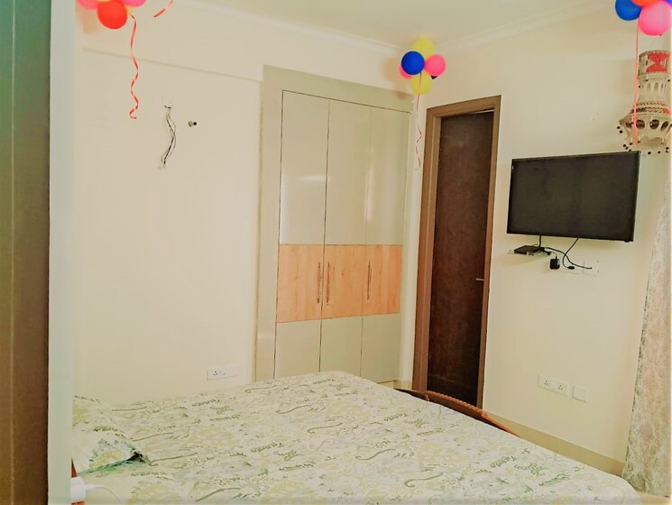Room, affinity-greens 3 Bedroom 1305 Sq.Ft. Apartment In International Airport Road Zirakpur 9309100