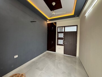 Room in 4 BHK Villa at Kalwar Road – for Sale