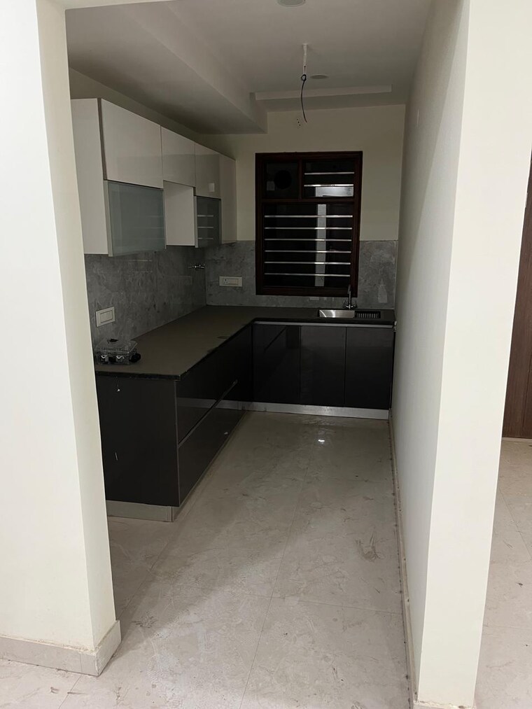 Kitchen, rps-savana 3 Bedroom 1249 Sq.Ft. Apartment In Sector 88 Faridabad 9308963