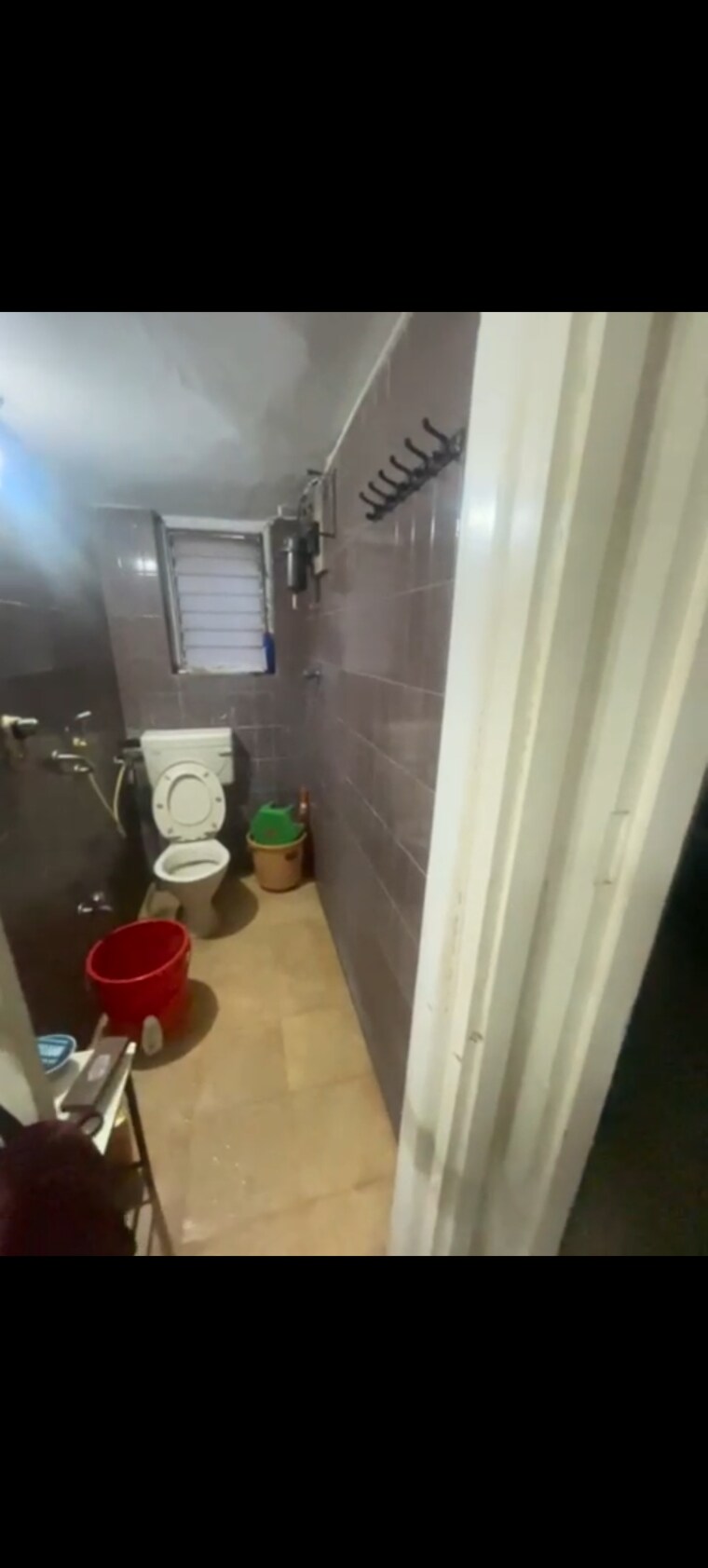 Bathroom, bhagwan-singh-apartment 1 Bedroom 450 Sq.Ft. Apartment In Mahim Mumbai 9309144