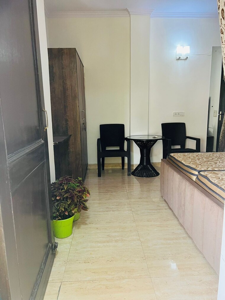 Master Bedroom, sultanpur 3 Bedroom 1250 Sq.Ft. Builder Floor In Sultanpur Delhi 9309152