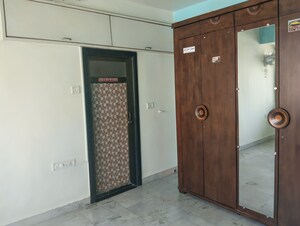 Room in 3 BHK Apartment at Neptune Living Point, Bhandup West – for Rent