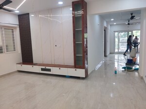 Room in 3 BHK Apartment at Lakshmi Cadillac, Kondapur – for Rent