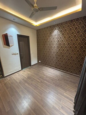 Room in 3 BHK Apartment at BPTP Parkland Pride, Sector 77 – for Rent