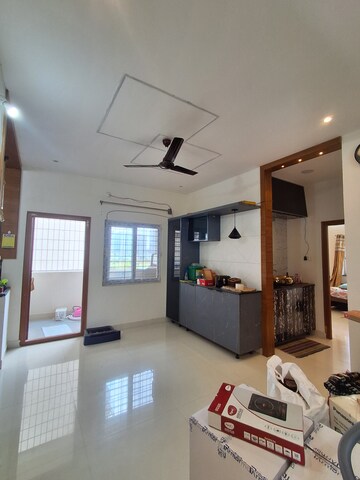 Room in 3 BHK Apartment at Kondapur – for Rent
