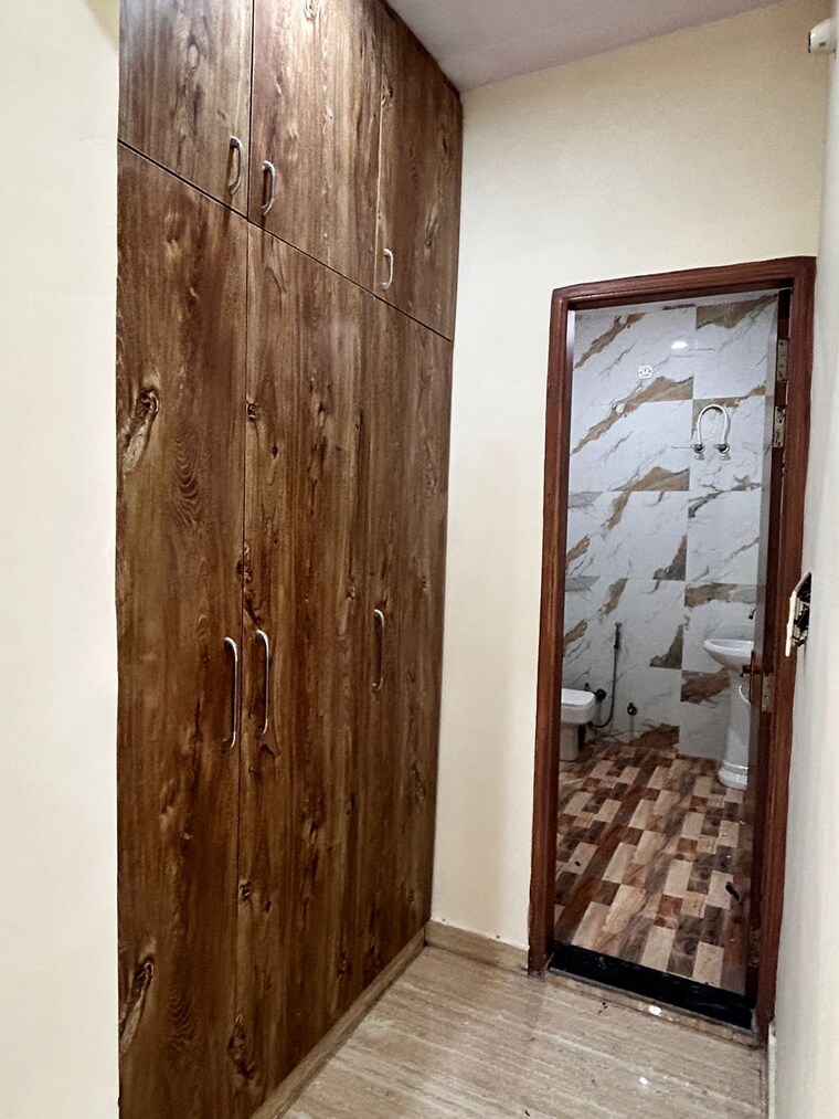 Balcony, sector 81 3 Bedroom 150 Sq.Yd. Builder Floor In Sector 81 Faridabad 9309232