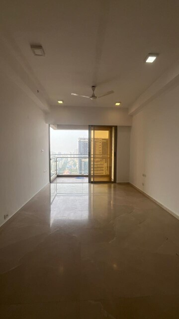 2 BHK Apartment For Rent in Transcon Triumph Tower, Andheri West