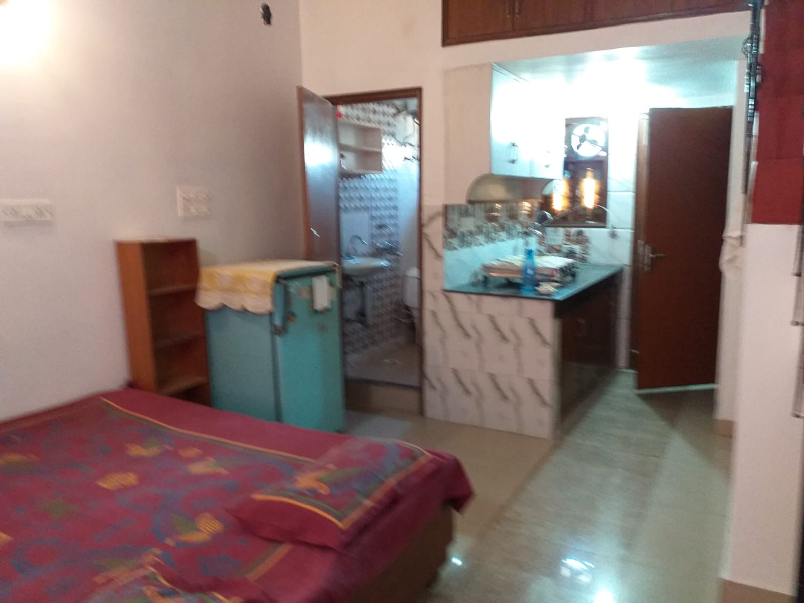 1 RkBuilder Floor For Rent in Saket