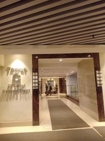 Room in 3 BHK Apartment at DB Woods, Goregaon East – for Sale