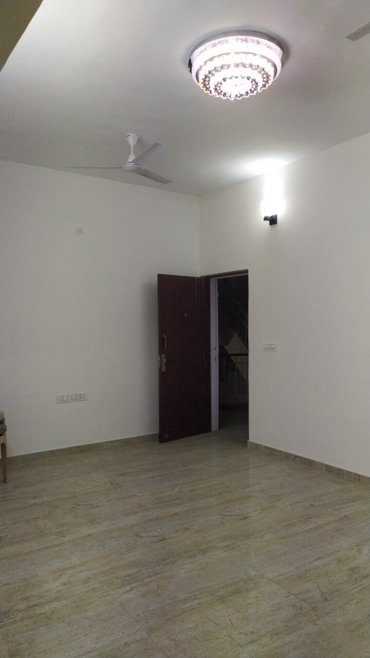 Living Room, kalkaji 2.5 Bedroom 1500 Sq.Ft. Builder Floor In Kalkaji Delhi 9309305