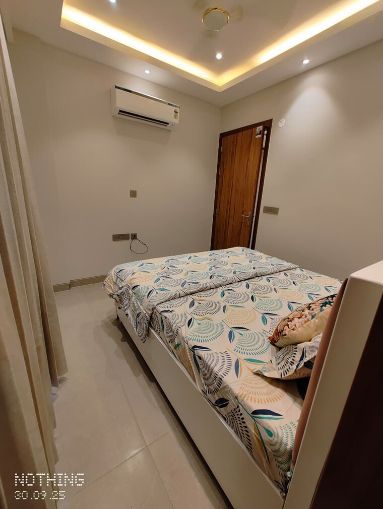 Bedroom, sector 52 1 Bedroom 680 Sq.Ft. Builder Floor In Sector 52 Gurgaon 9309301