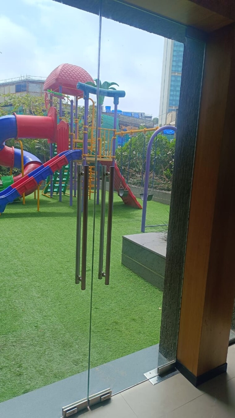 Room, worli naka Pg For Boys & Girls In Worli Naka 9309328