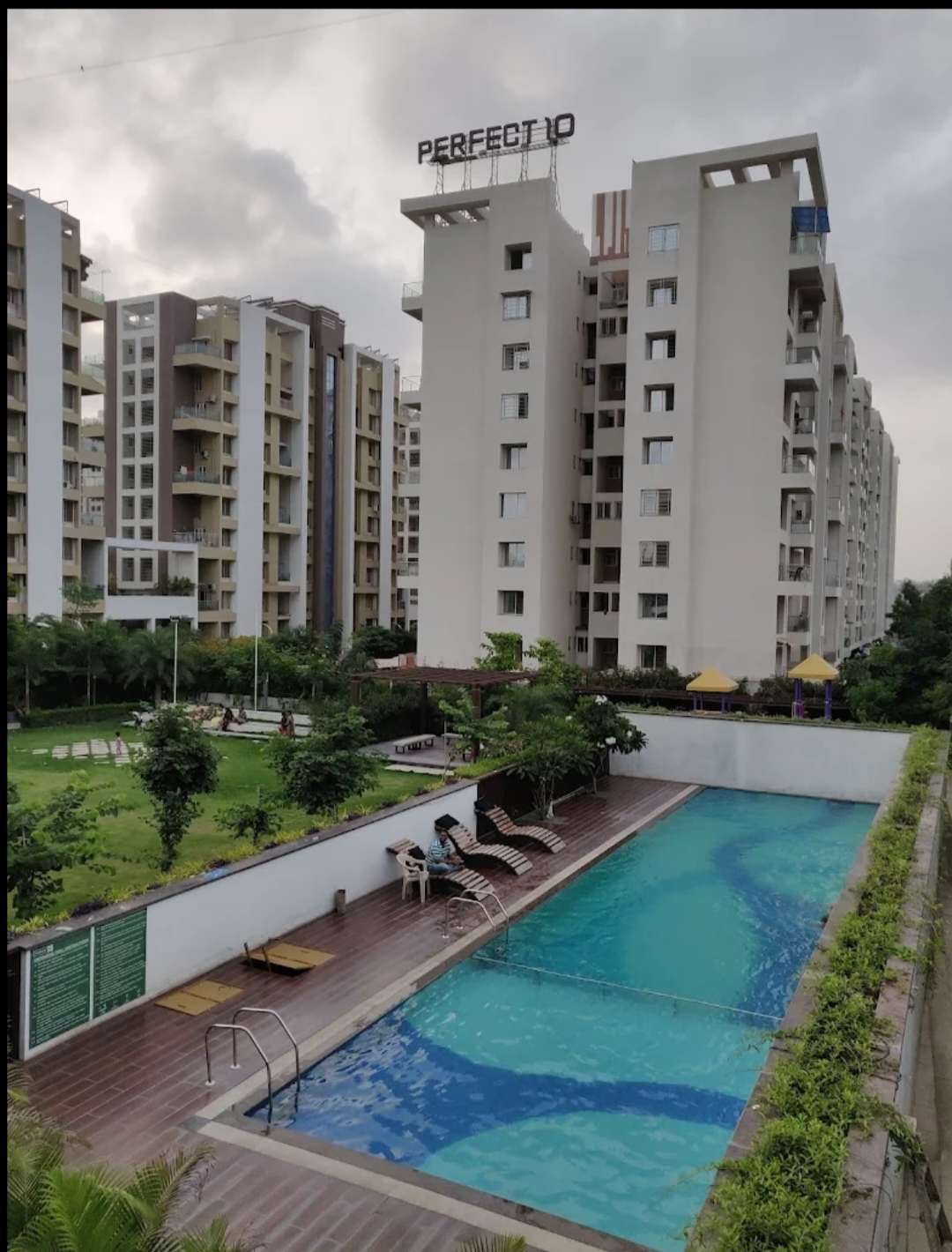 2 BHK Apartment For Sale in Shagun Perfect 10