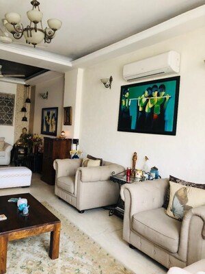 Living Room in 3 BHK Builder Floor at Kailash Colony – for Rent