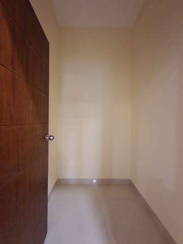 Room in 4 BHK Villa at Kondapur – for Rent