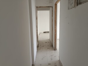 Building Lobby in 2.5 BHK Apartment at Arihant Residency Sion, Sion – for Sale