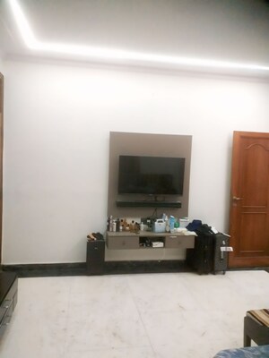 Room in 2 BHK Builder Floor at Rajinder Nagar – for Rent