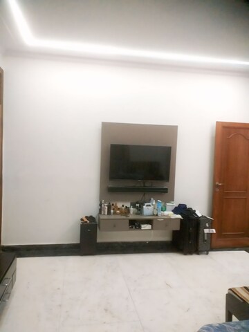 Room in 2 BHK Builder Floor at Rajinder Nagar – for Rent