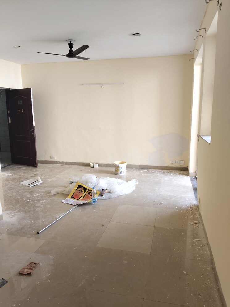 Room, unitech-uniworld-gardens-2 2 Bedroom 997 Sq.Ft. Apartment In Sector 47 Gurgaon 9309404