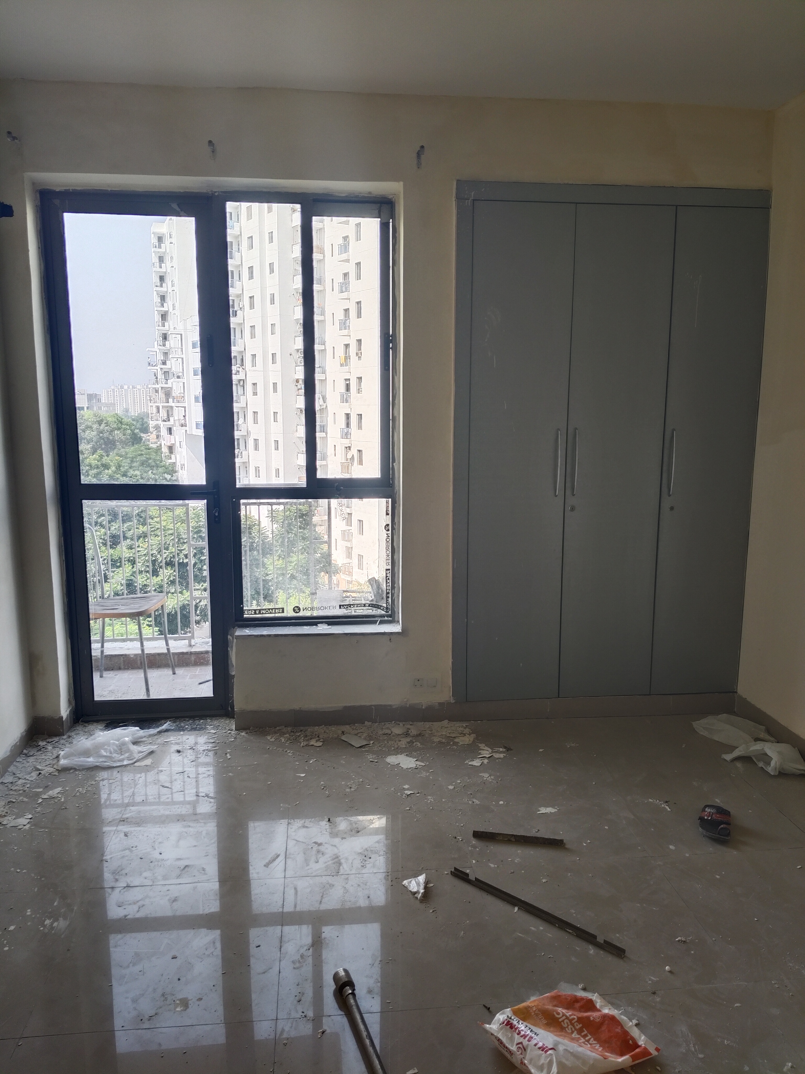 2 BHK Apartment For Rent in Unitech Uniworld Gardens 2