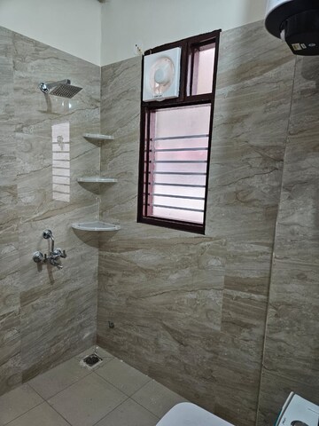 Bathroom in 1 RK Builder Floor at Sector 52 – for Rent