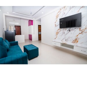 Bedroom in 2 BHK Builder Floor at Financial District – for Rent