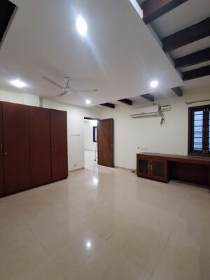 Bedroom in 4 BHK Villa at Kondapur – for Rent