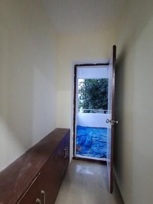 Room in 4 BHK Villa at Kondapur – for Rent