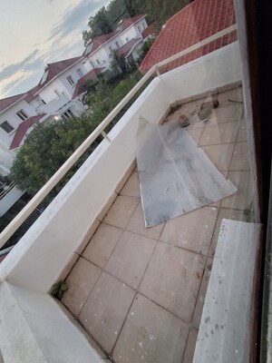 Balcony in 4 BHK Villa at Kondapur – for Rent