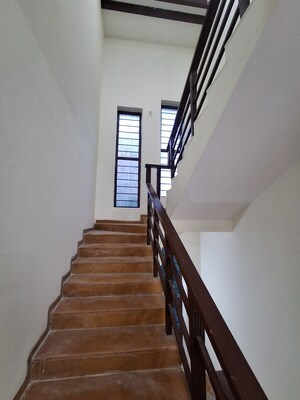 Staircase in 4 BHK Villa at Kondapur – for Rent