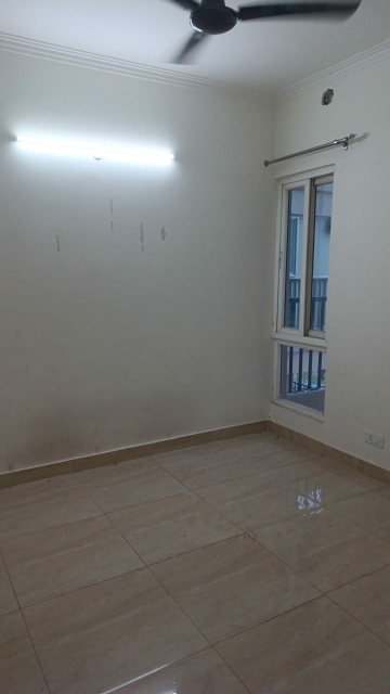 2 BHK Apartment For Rent in Gaur City 2 - 14th Avenue