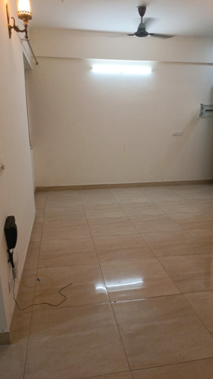 Room, gaur-city-2-14th-avenue 2 Bedroom 955 Sq.Ft. Apartment In Sector 16c Greater Noida Greater Noida 9309416